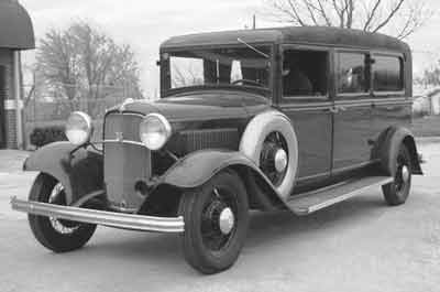 oo1932FordAutoCoach00.jpg